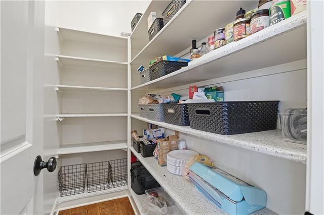 2914 W 155th Terrace, Overland Park, KS 66224