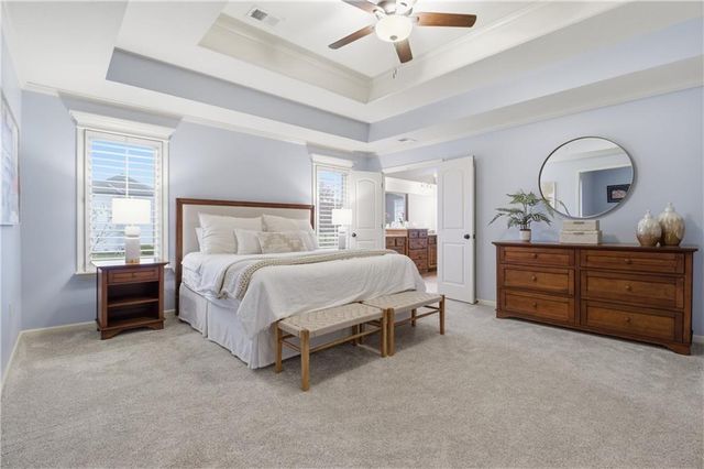 2914 W 155th Terrace, Overland Park, KS 66224