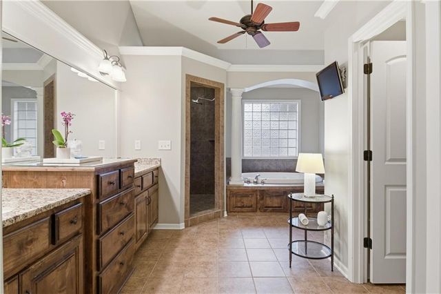 2914 W 155th Terrace, Overland Park, KS 66224