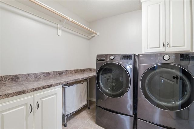 2914 W 155th Terrace, Overland Park, KS 66224