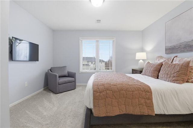 2914 W 155th Terrace, Overland Park, KS 66224