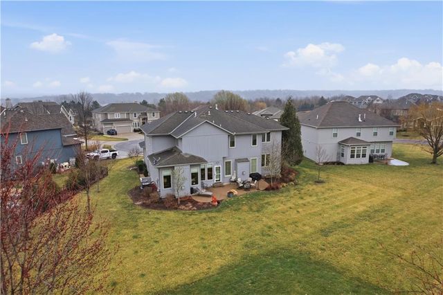 2914 W 155th Terrace, Overland Park, KS 66224