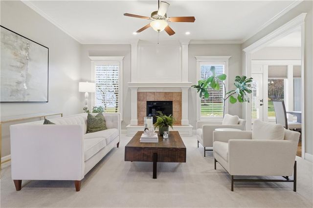 2914 W 155th Terrace, Overland Park, KS 66224