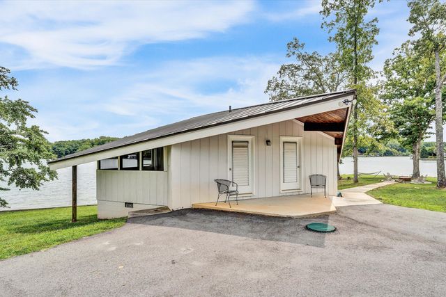 2124 Merriman Way RD, Moneta, VA 24121