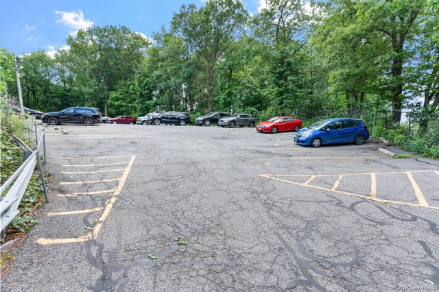 632 Palmer Road 8G, Yonkers, NY 10701