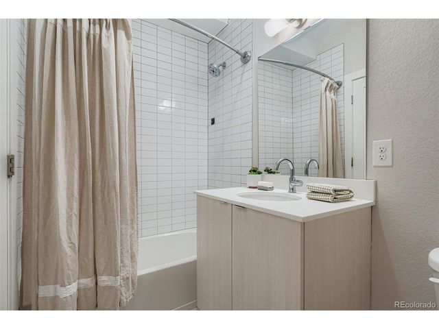 1261 Xavier St, Denver, CO 80204