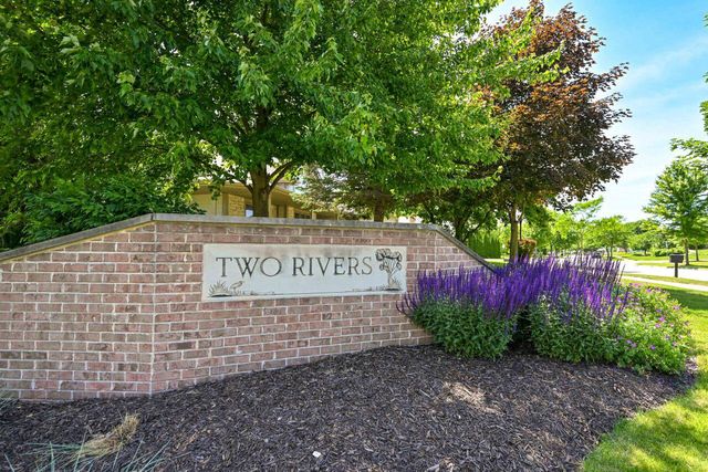 1221 Wegner DRIVE, Mukwonago, WI 53149