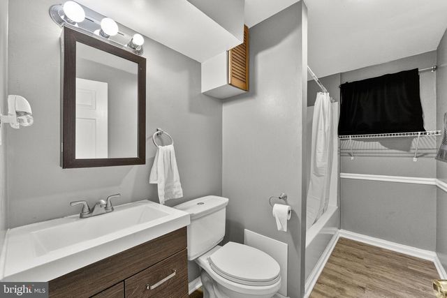 13224 CORALBERRY DR, Fairfax, VA 22033