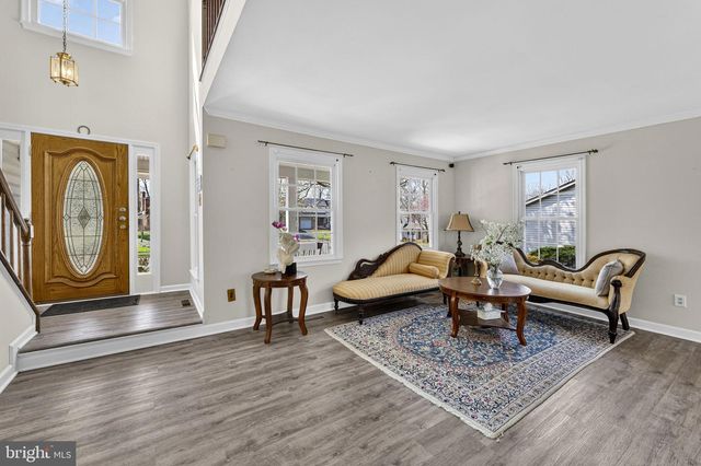 13224 CORALBERRY DR, Fairfax, VA 22033