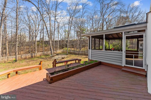 13224 CORALBERRY DR, Fairfax, VA 22033