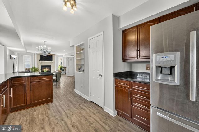 13224 CORALBERRY DR, Fairfax, VA 22033