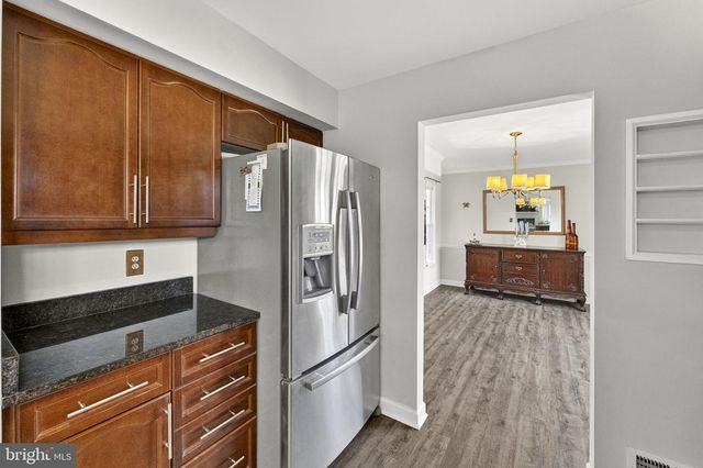 13224 CORALBERRY DR, Fairfax, VA 22033