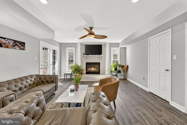 13224 CORALBERRY DR, Fairfax, VA 22033