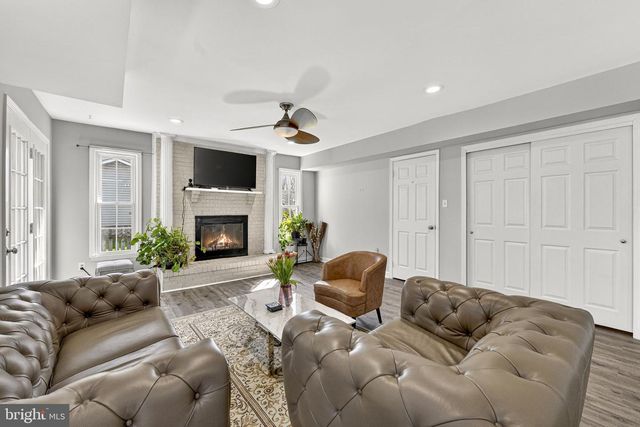 13224 CORALBERRY DR, Fairfax, VA 22033