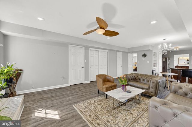 13224 CORALBERRY DR, Fairfax, VA 22033