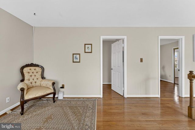 13224 CORALBERRY DR, Fairfax, VA 22033