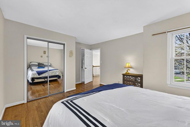 13224 CORALBERRY DR, Fairfax, VA 22033