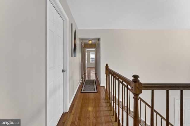 13224 CORALBERRY DR, Fairfax, VA 22033