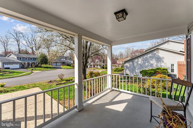 13224 CORALBERRY DR, Fairfax, VA 22033