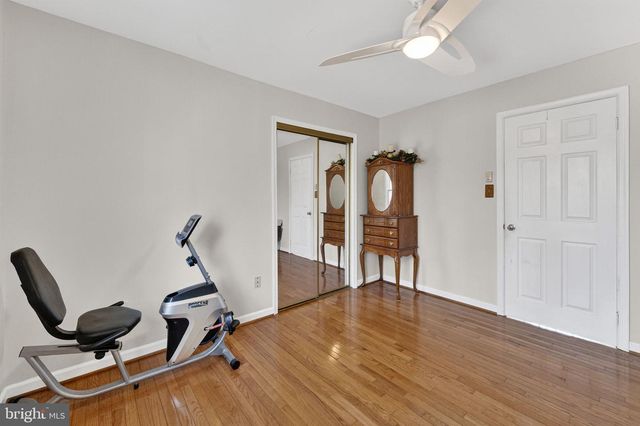 13224 CORALBERRY DR, Fairfax, VA 22033