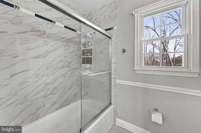 13224 CORALBERRY DR, Fairfax, VA 22033