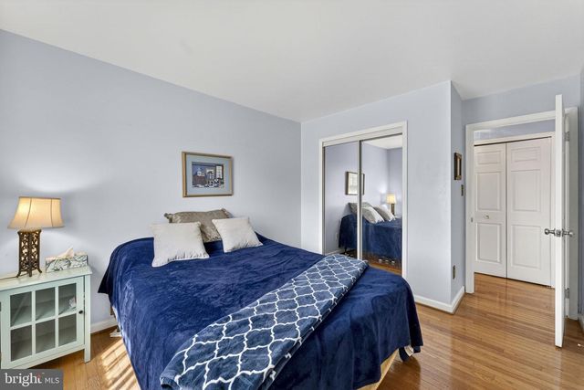 13224 CORALBERRY DR, Fairfax, VA 22033