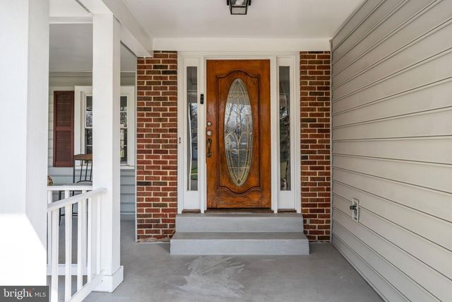 13224 CORALBERRY DR, Fairfax, VA 22033