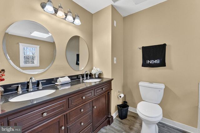 13224 CORALBERRY DR, Fairfax, VA 22033