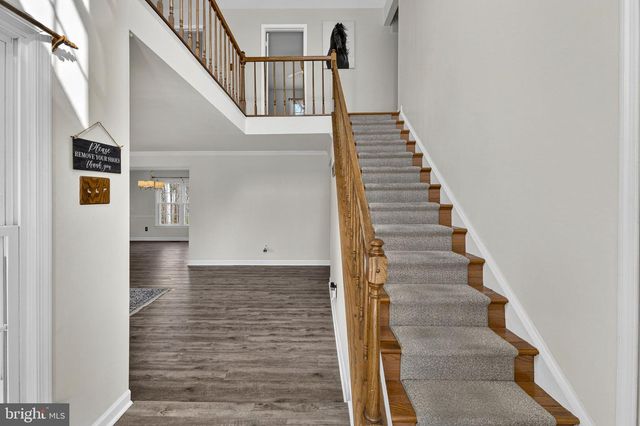 13224 CORALBERRY DR, Fairfax, VA 22033