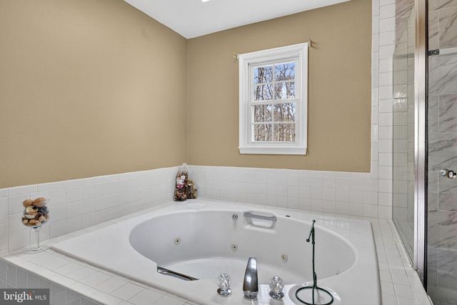 13224 CORALBERRY DR, Fairfax, VA 22033