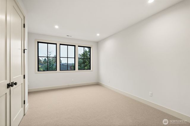 4103 43rd Avenue NE, Seattle, WA 98105