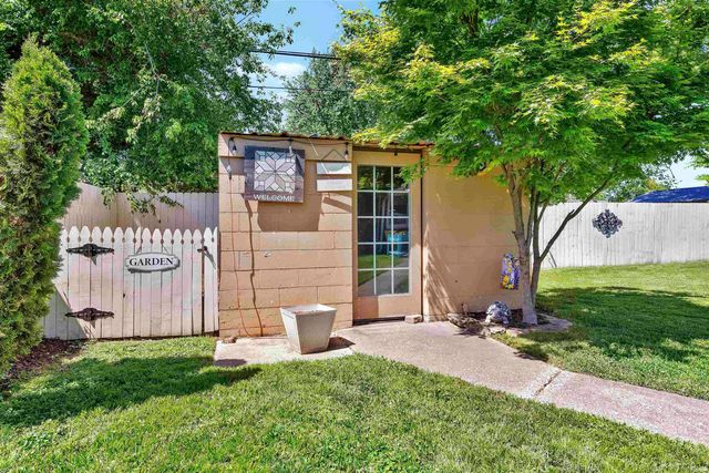 3412 Stratford Road, Evansville, IN 47710