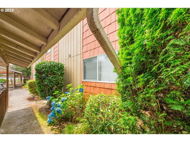 16825 Se POWELL Blvd, Portland, OR 97236