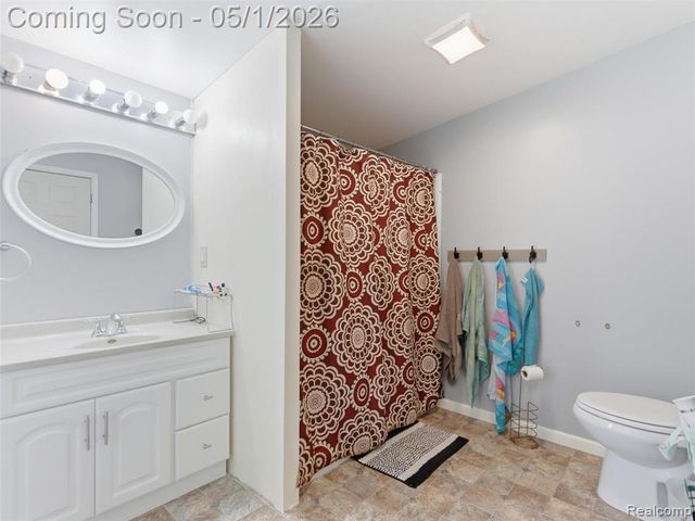 616 N Blacks Corners Road, Imlay City, MI 48444