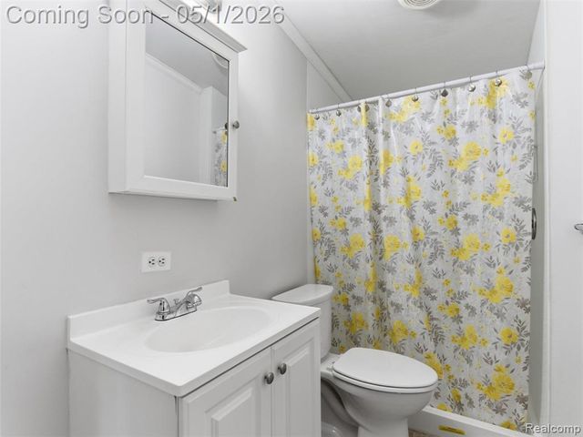 616 N Blacks Corners Road, Imlay City, MI 48444