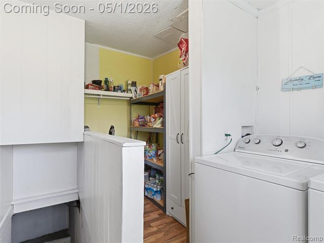 616 N Blacks Corners Road, Imlay City, MI 48444