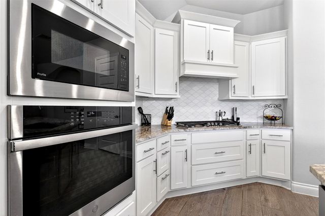 3214 Dovetail Hollow Lane, Houston, TX 77365