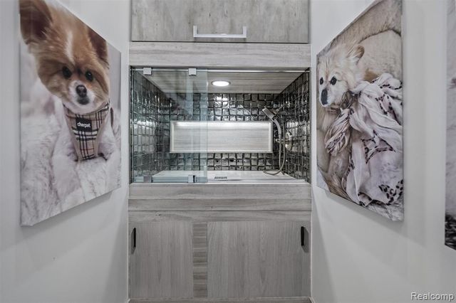 5116 W Bloomfield Lake Road, West Bloomfield, MI 48323