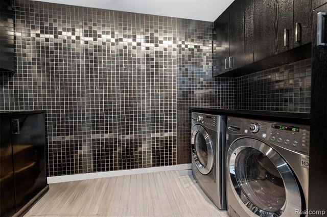 5116 W Bloomfield Lake Road, West Bloomfield, MI 48323