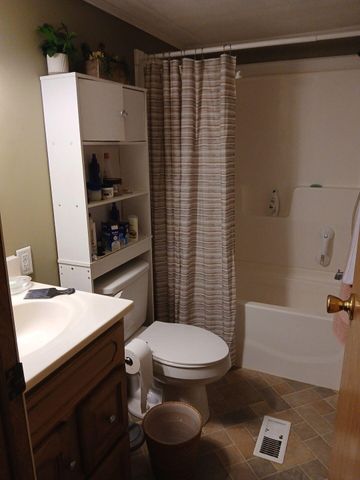 40 Lawson Street, Williamsburg, KY 40769