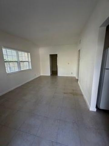 230 SE 4th Ave, Boynton Beach, FL 33435