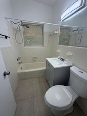 230 SE 4th Ave, Boynton Beach, FL 33435