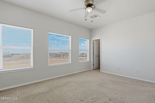 10424 SILVERCLOUD Drive, El Paso, TX 79924