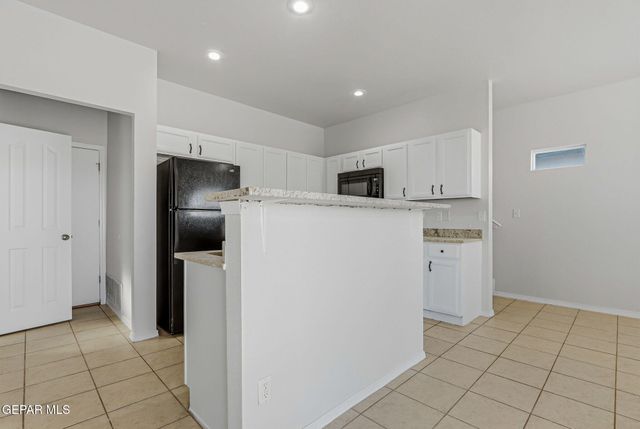 10424 SILVERCLOUD Drive, El Paso, TX 79924