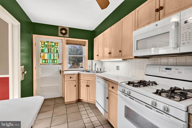 214 GAYWOOD RD, Baltimore, MD 21212