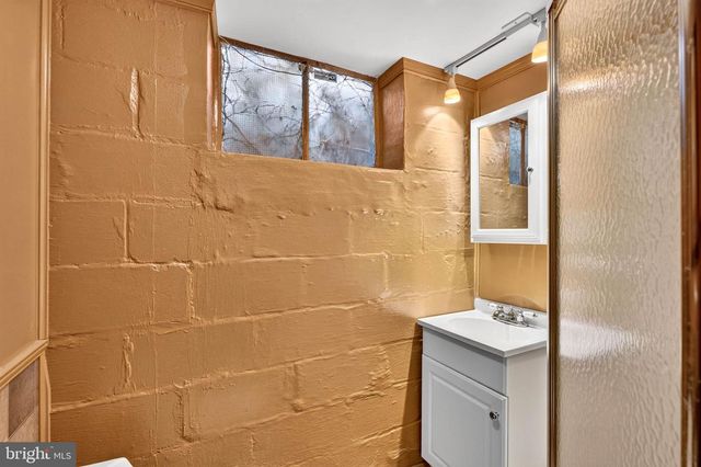 214 GAYWOOD RD, Baltimore, MD 21212