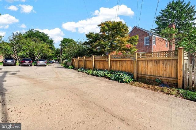 214 GAYWOOD RD, Baltimore, MD 21212