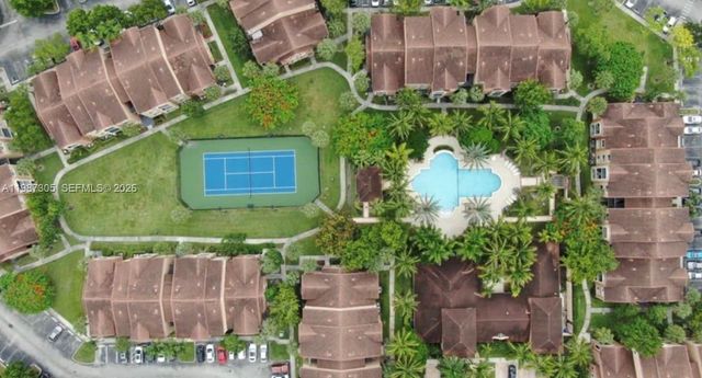 8000 N Nob Hill Rd 107, Tamarac, FL 33321