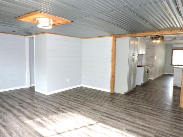 2227 10th Street, Port Neches, TX 77651