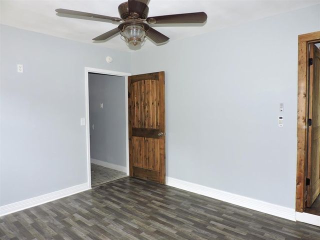 2227 10th Street, Port Neches, TX 77651